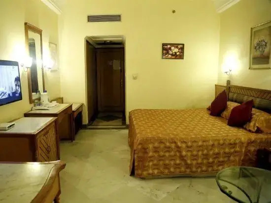 Leo Fort Hotel