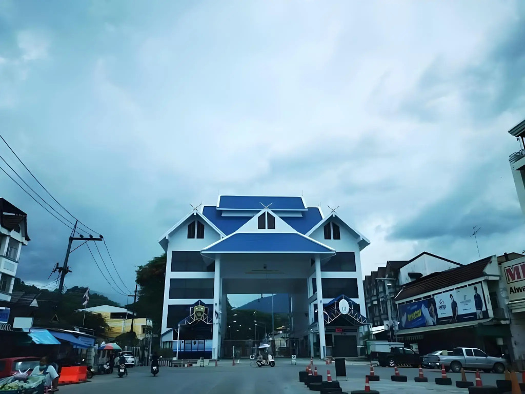 Piyaporn Hill Paradise Hotel