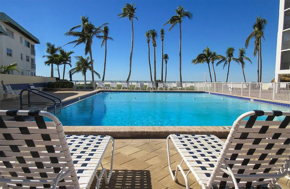 Sunset Condo #805 2 Bedrooms 2 Bathrooms Condo