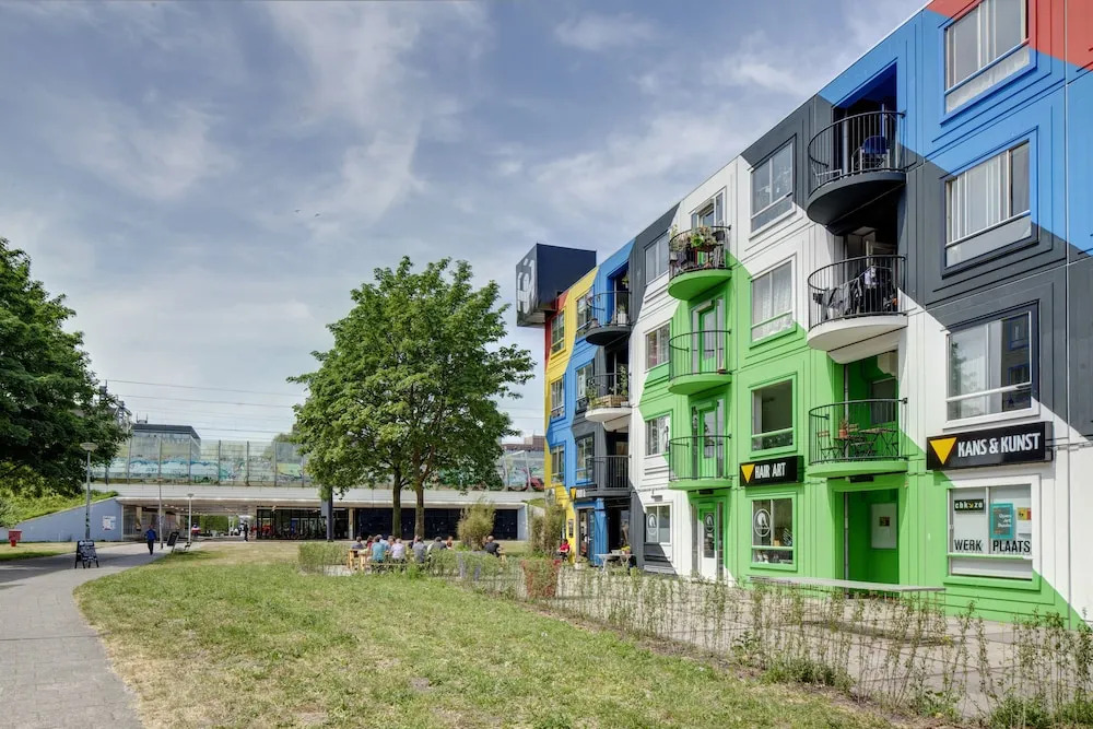 Apartment Hotel Zuid Oost Heesterveld BnB ZOH