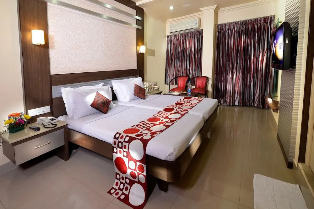 Hotel navaRatna