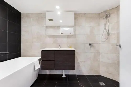 Woolloomooloo Self Contained Modern Apartment