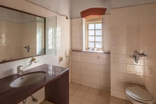 Retreat on Cloud 9 by Vista Rooms