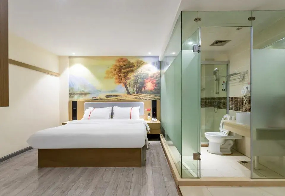 Lijia Express Hotel (Wuhan Jinghe Square Branch)