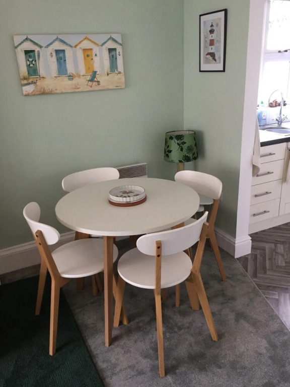 Modern 2 Bedroom Apartment in Central Exmouth