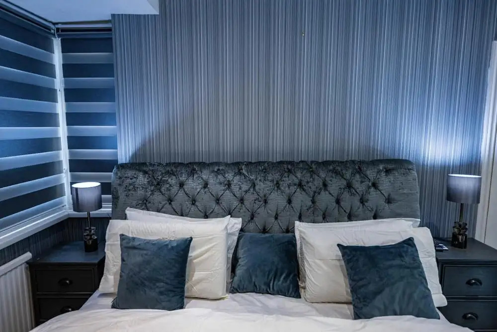 3 Bed House - Sleeps 6 With Free Parking