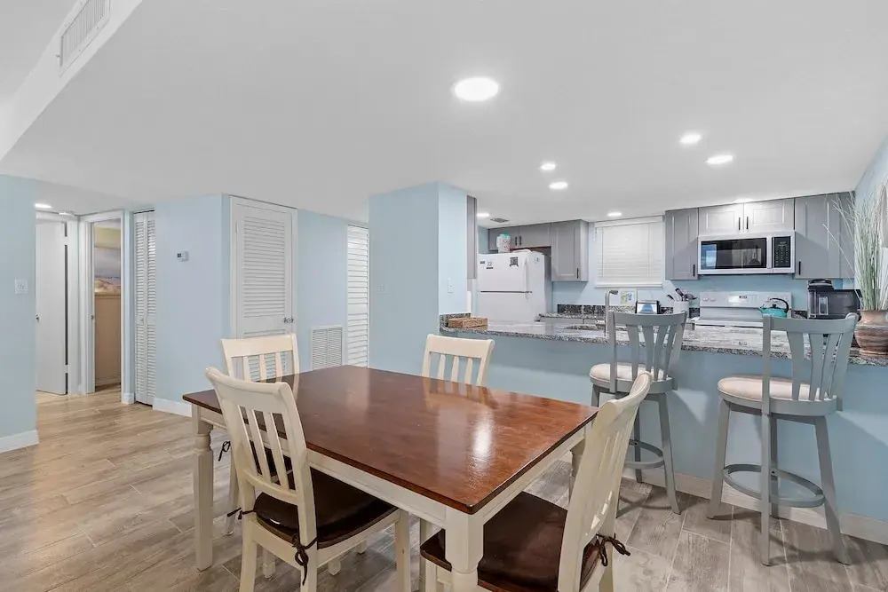 Coronado Towers 703