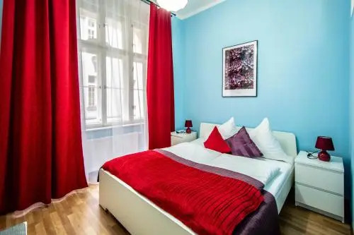 Ruzova Apartment By Ruterra