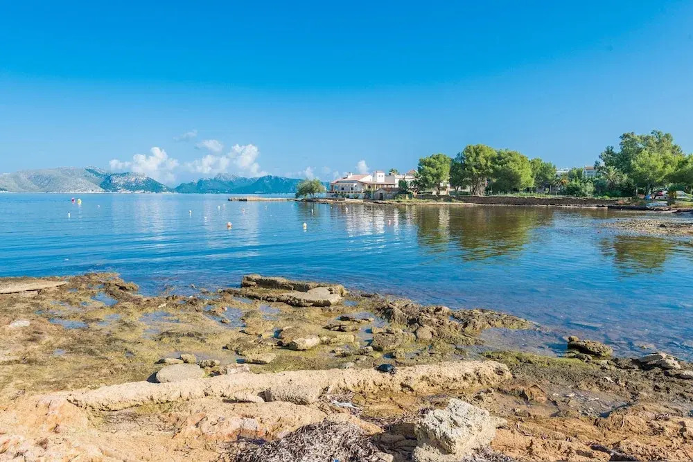 Xarus 1 in Alc dia With 2 Bedrooms and 1 Bathrooms