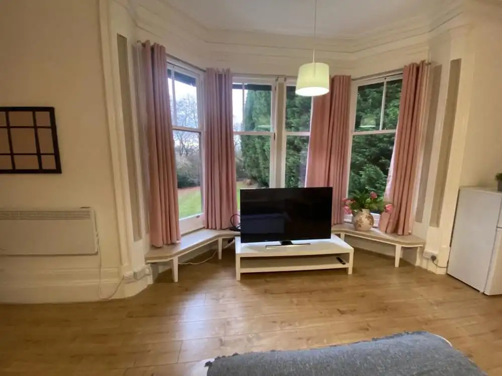 Remarkable 1 Bed Apartment in Birmingham