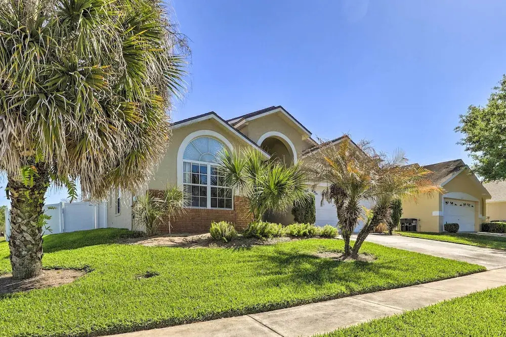 Home w/ Private Pool & Hot Tub ~ 4 Mi to Disney!