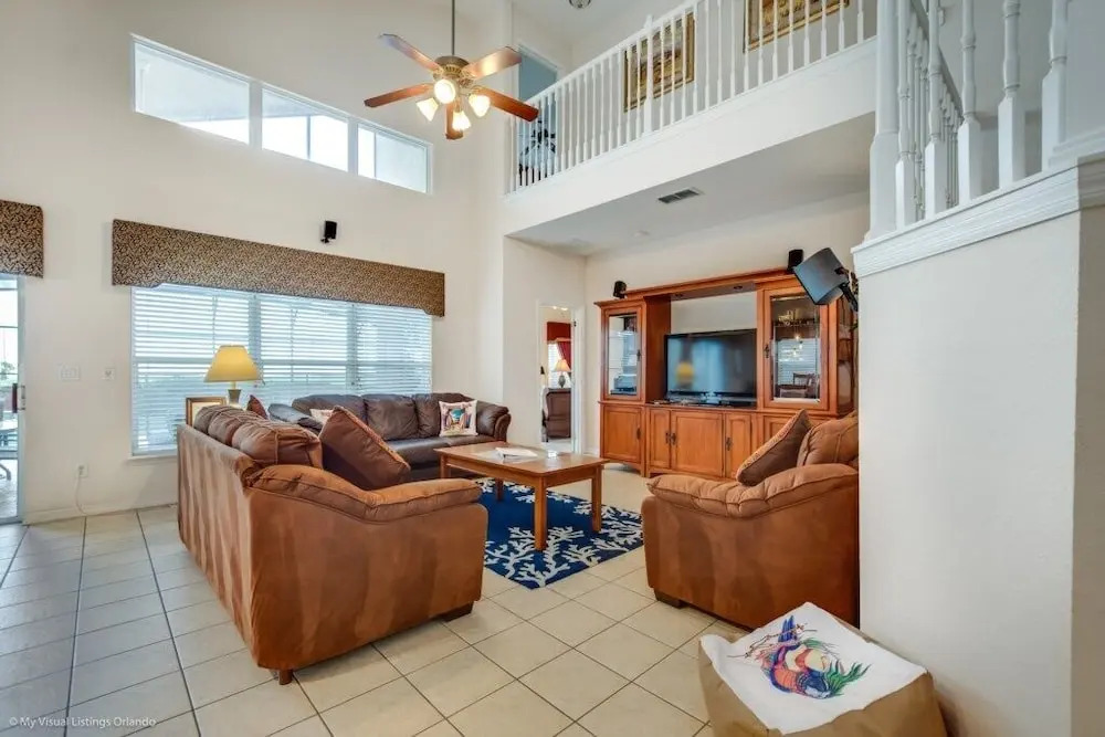 Luxurious 7 Bed Home With Private Pool 8013 Ac 7 Bedroom Home by Redawning