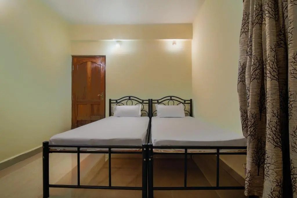 SPOT ON 46750 Phoenica Residency SPOT