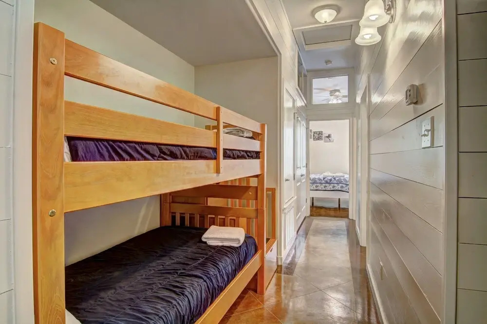 Sun Castle Pb221 3 Bedrooms 3 Bathrooms Condo