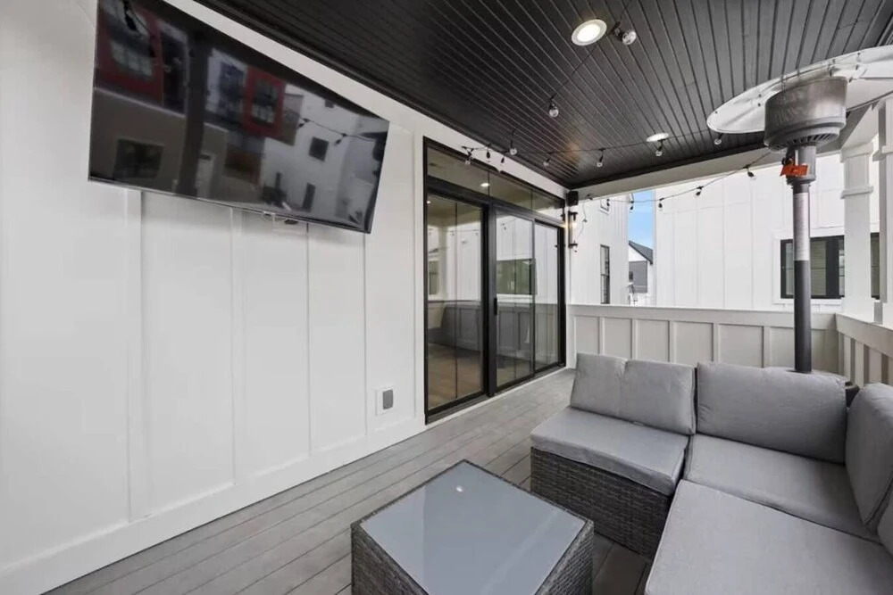 Jungle House Premier Residences – Downtown Columbus & Short North
