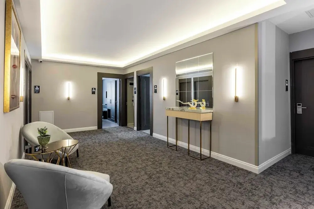 Sistina Old City Hotel