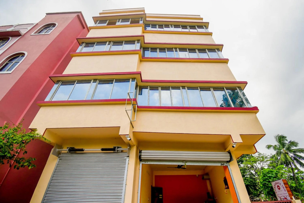 Eco Corporate Inn