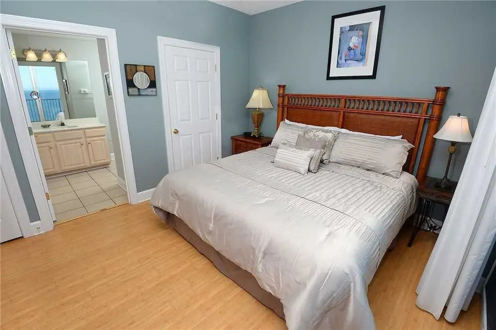 Twin Palms 1805 - Two Bedroom Condo