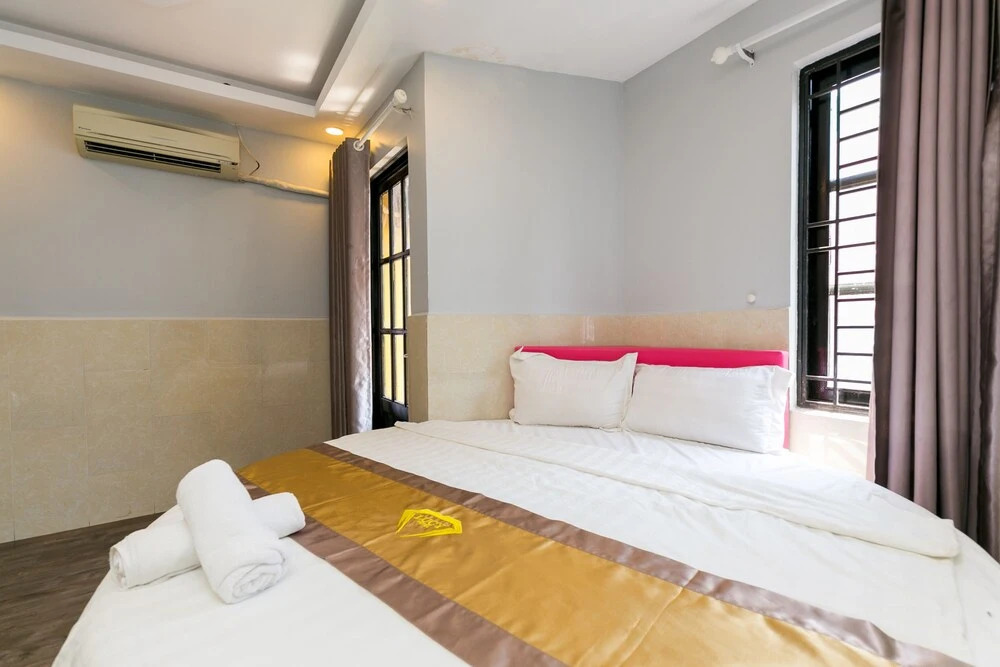 Oyo 986 Lucy Hotel
