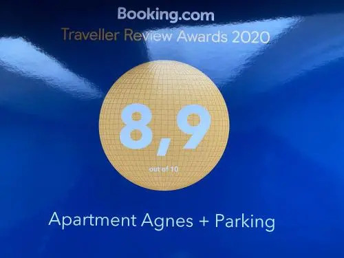 Apartment Agnes Parking