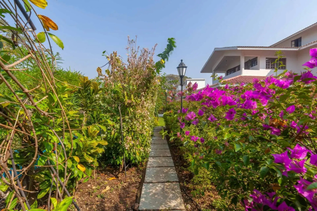 StayVista at Boho Banyan with Pvt Pool & Garden