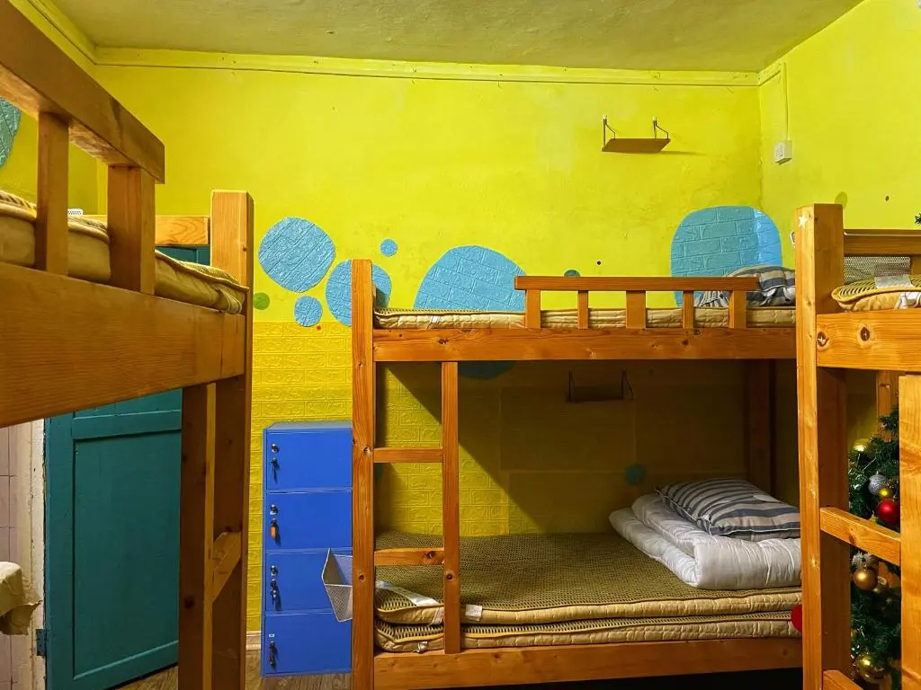 Yellow House Hostel Huizhou West Lake