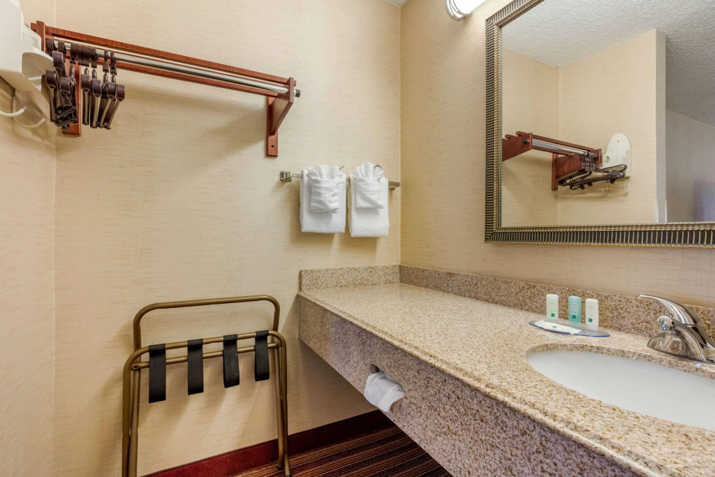 Quality Inn Exit 4