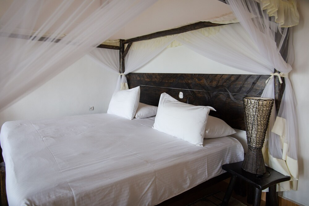 Serene Lake View Lodge in Kayove, Rwanda