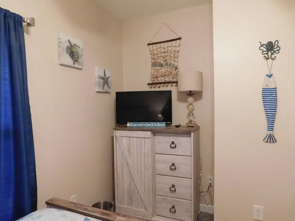 River Crossing #611 2 Bedroom Condo by Redawning