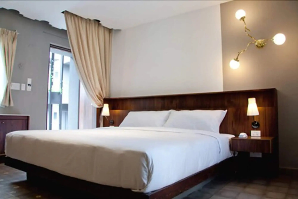 Flor de Mayo Hotel & Restaurant