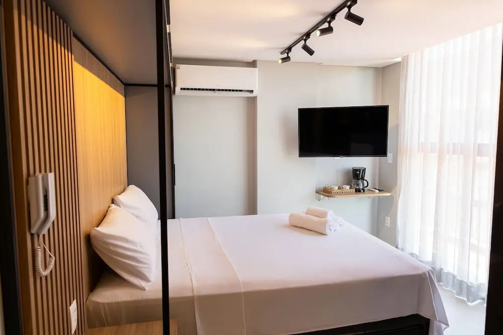 Breeze Residence #404 - Seafront by Carpediem
