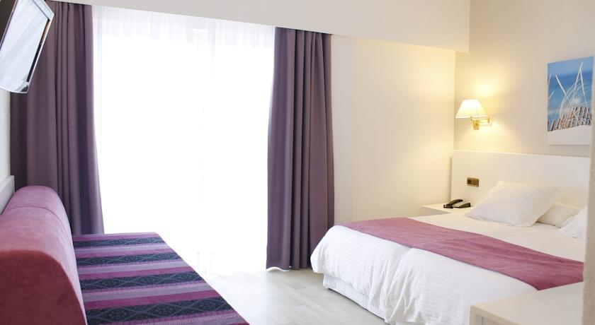 Hotel Villa Ana