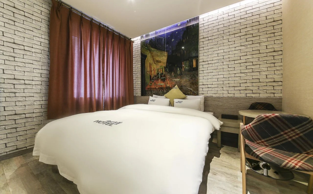 West Hill Hotel