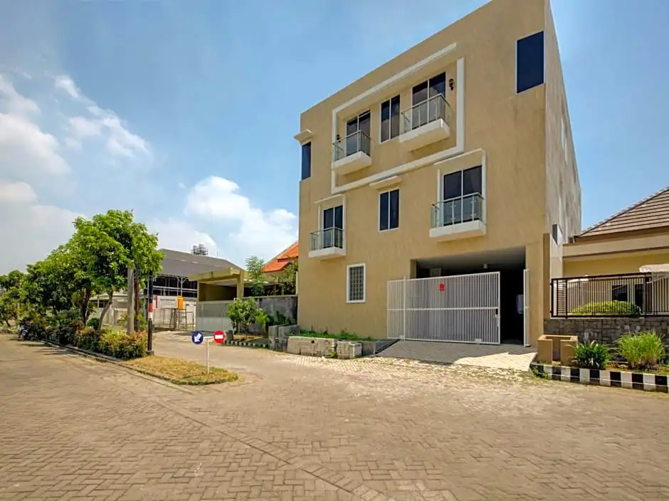 OYO Life 3987 Kost Aditya
