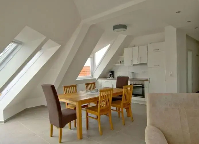 Hafenblick - komfortable, sonnendurchflutete Ferienwohnung