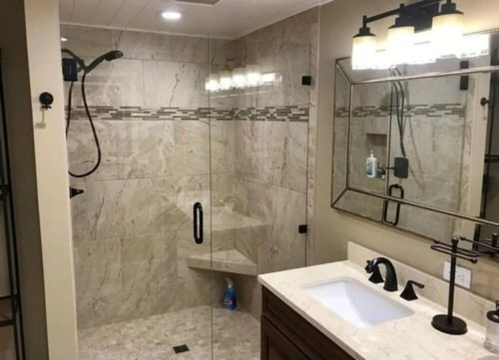 Elegant 2 king bedroom apartment