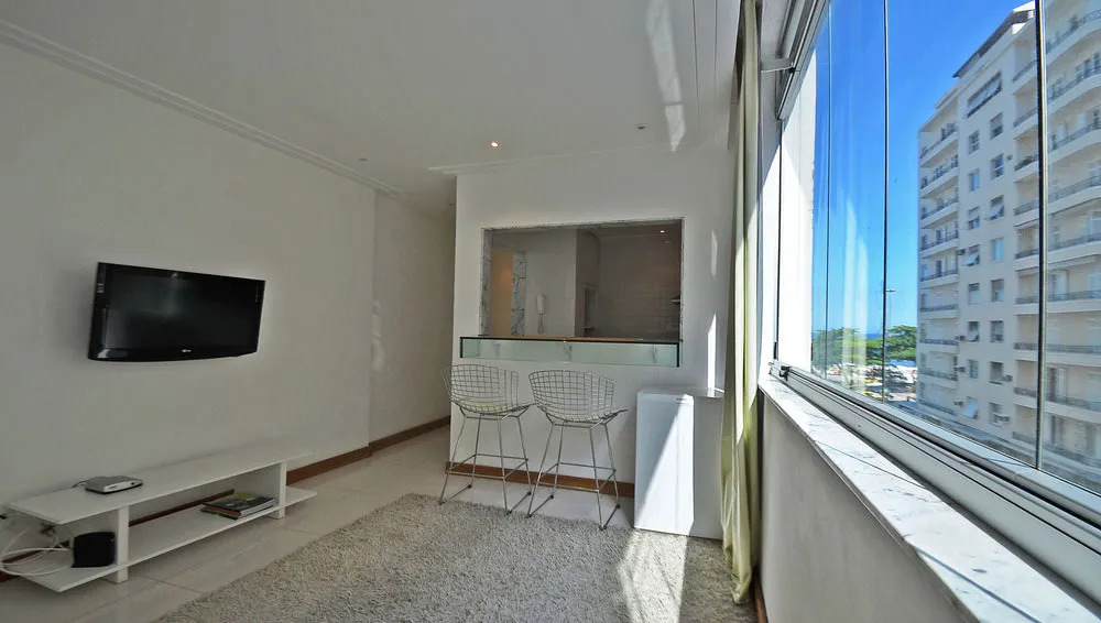 Copacabana Ocean Breeze