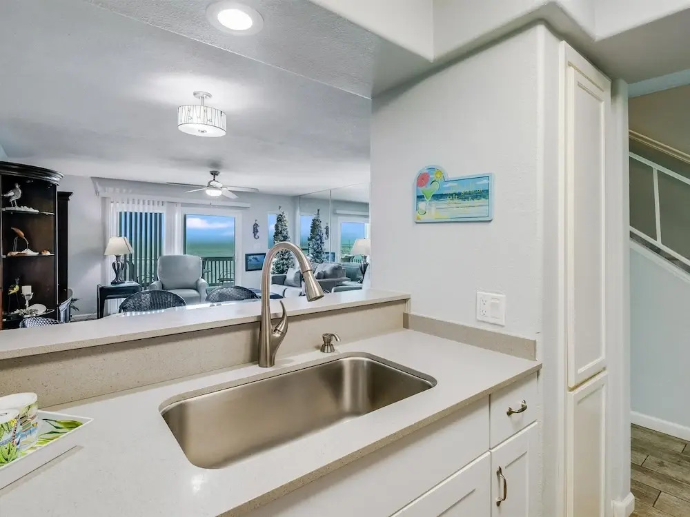 Bayfront Kontiki 107 3 Bedroom Condo