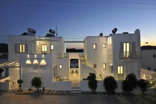 Romantica Suites