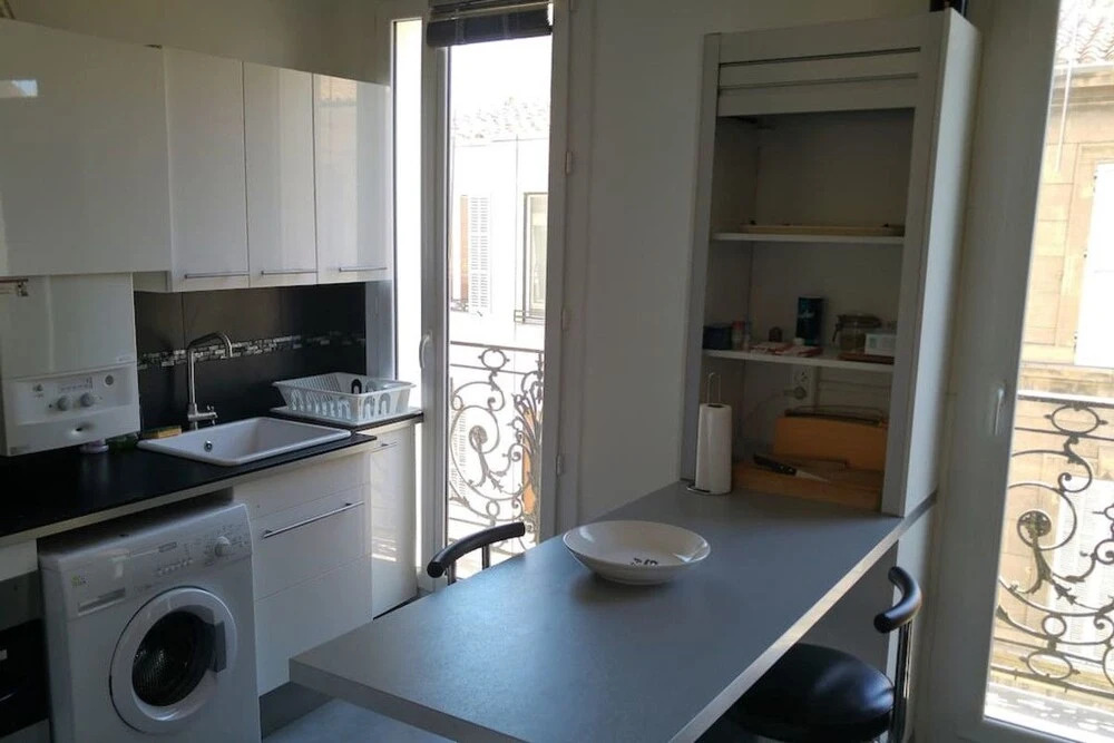 Beautiful 2-room apartment-Downtown/Cours Julien