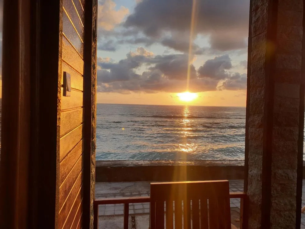 Juan Beach Bungalow