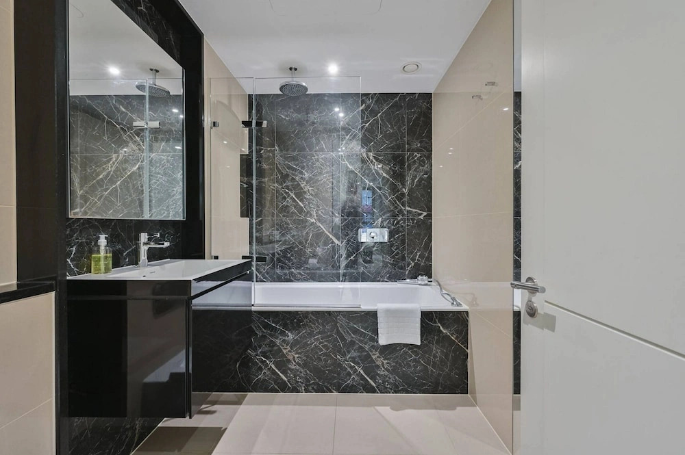 Spacious 3-bedroom Apartment in Central London