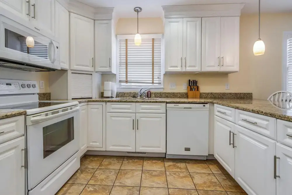 Scarborough Avenue 108