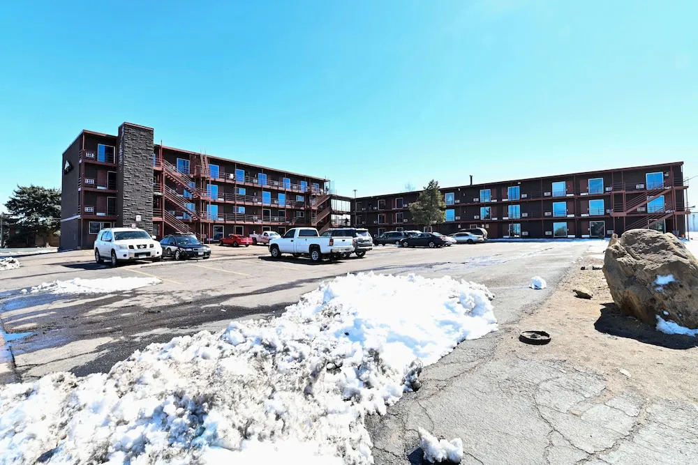 Summit View Inn