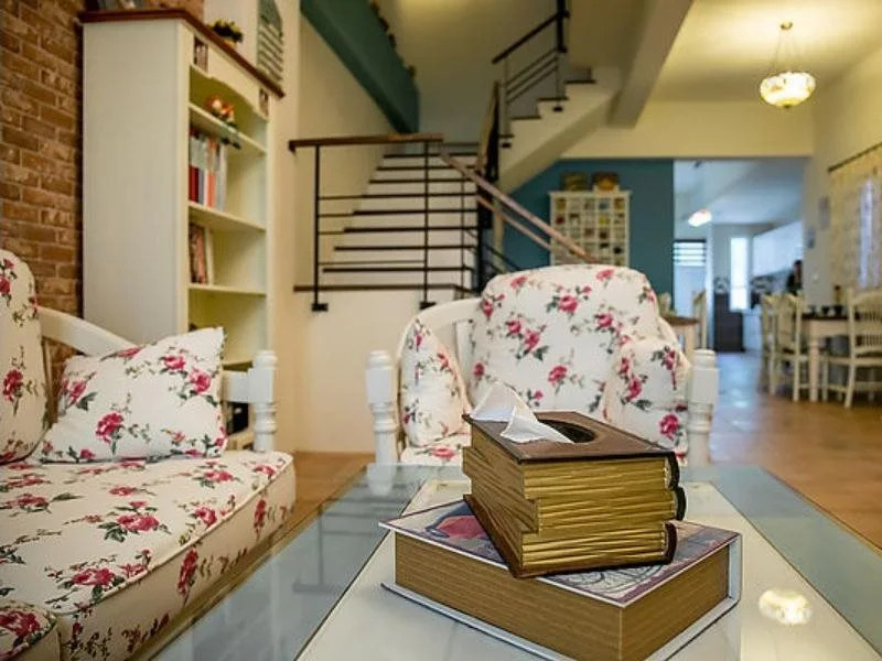 Cozy Green Guest House