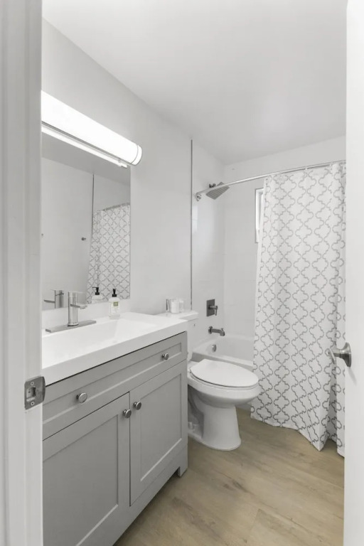 Contemporary Condo in Central Biltmore