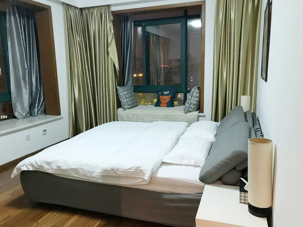 Hua Ting Residence
