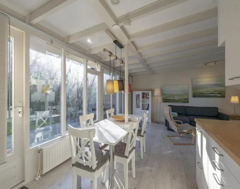 Beautiful, Modernly Furnished Bungalow at Walking Distance From the Beach