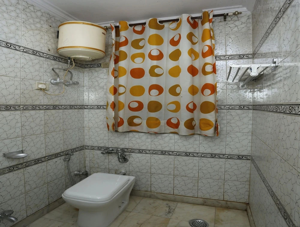 OYO 7135 Hotel Blue Sapphire