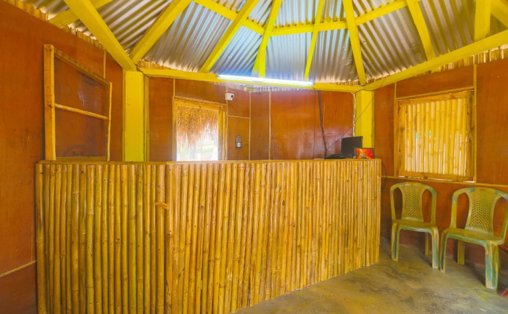 Cafe Umbir & Stay In by OYO Rooms